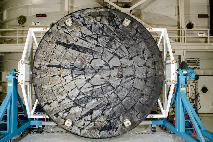 NASA’dan Ay görevinde büyük risk. "Isı kalkanı eriyebilir"