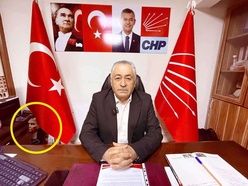 Fotoğraftaki ayrıntıya dikkat! CHP’li başkan Atatürkçüleri şoka soktu