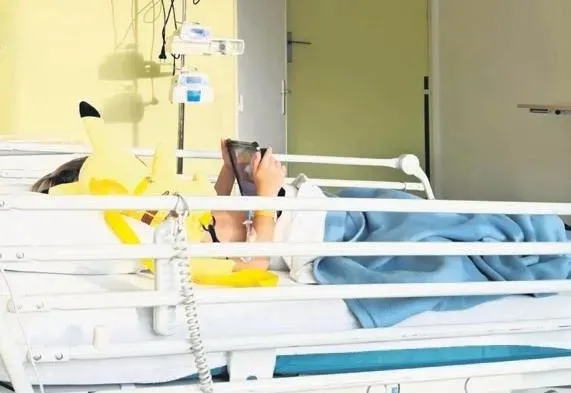 Rachel Araz Kiresepi'nin paylaşımı tepki çekti! Oğlunun geçirdiği kazayı reklama alet etti