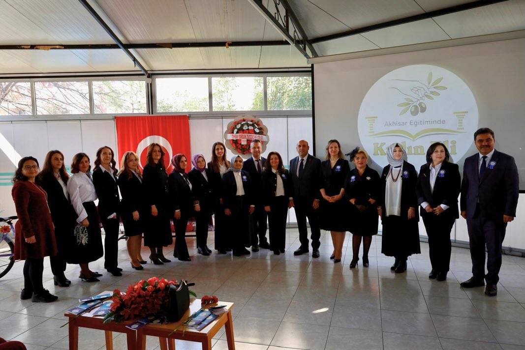 Akhisar’da “Eğitimde Kadın Eli” Projesi Tanıtıldı