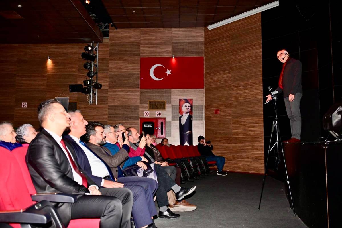Edebiyatın Çınarı Yaşar Kemal Manisa’da Anıldı