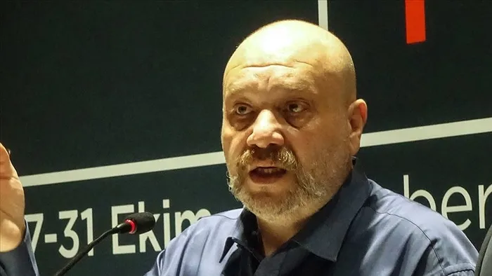 WhatsApp'tan gelen o linke tıkladı, hayatının şokunu yaşadı: Ahmet Mümtaz Taylan'ın arkadaşını 80 bin TL dolandıran isme hapis cezası