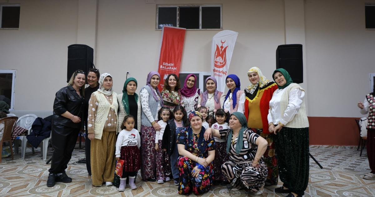 Manisa Sarma Mahallesi'nde Geleneksel Şalvar Gecesi Coşkusu