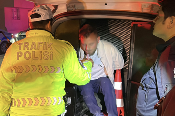 Kayseri’de ehliyetsiz sürücü kaza yapınca yakalandı: 685 bin TL ceza!