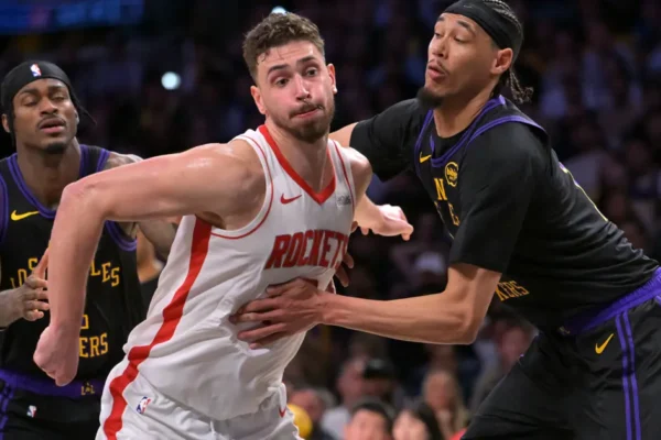 Alperen Şengün’ün double-double’ı yetmedi, Rockets 2-0 geriye düştü