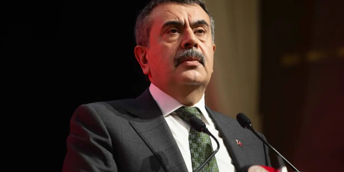 Milli Eğitim Bakanı Tekin, okullardaki yeni güvenlik önlemlerini açıklıyor