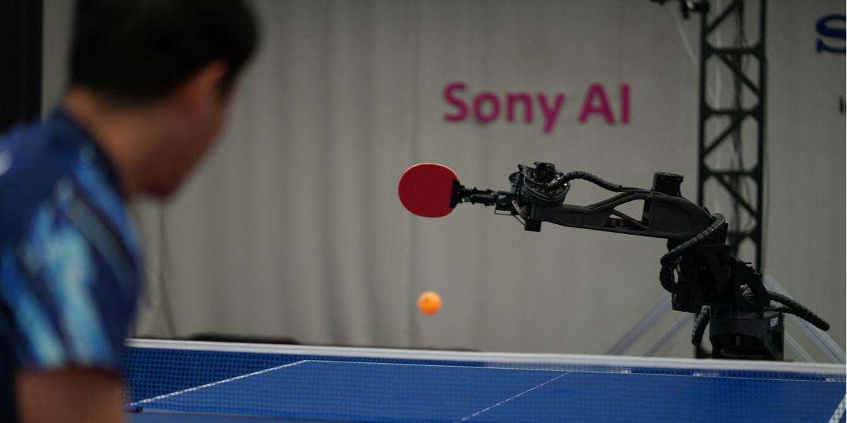 Yapay zeka raket tuttu. Masa tenisi robotu profesyonelleri yendi