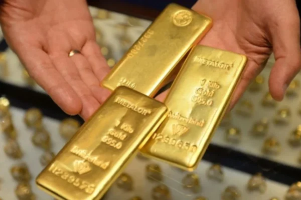 Altının kilogram fiyatı 6 milyon 935 bin liraya yükseldi