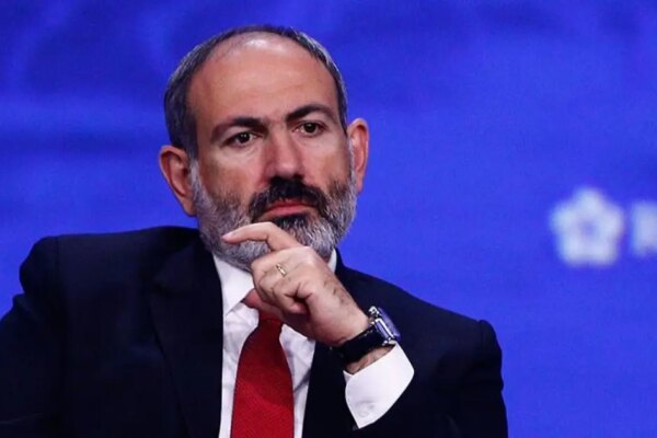 Ermenistan’da Türk bayrağı yakıldı, Paşinyan “provokatif” dedi