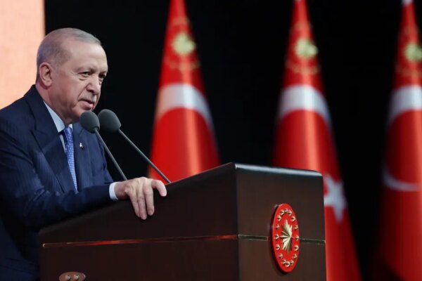 Burcu Köksal AK Parti’ye katıldı. Cumhurbaşkanı Erdoğan: Afyonkarahisar için birlikte çalışacağız