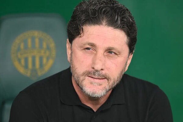 Fatih Tekke istifa etti, Trabzonspor yönetimi kabul etmedi