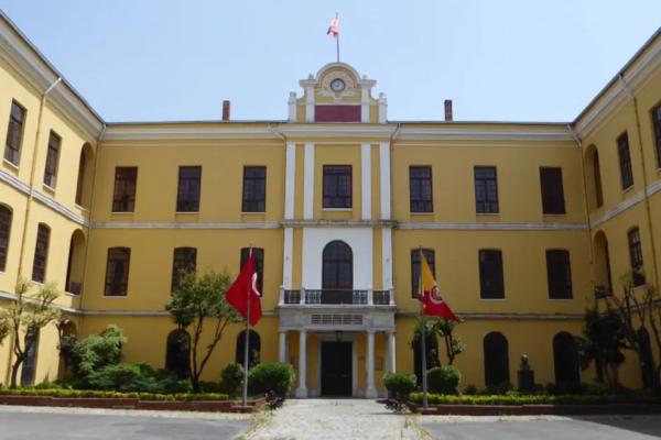Galatasaray Lisesi’ne girişe yeni düzenleme. Sınav zorunluluğu geldi