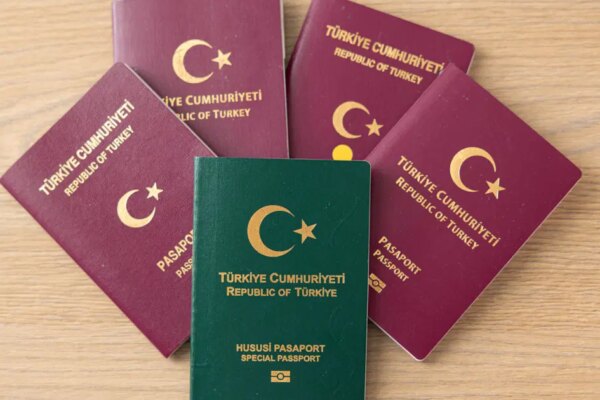Bakan Çiftçi şartları açıkladı. Bu kişiler de yeşil pasaport alabiliyor