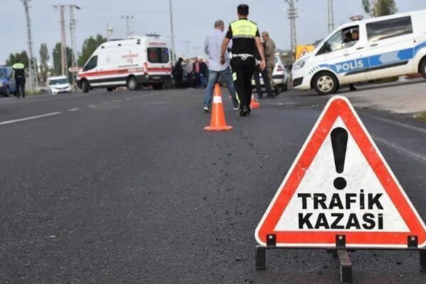 Tankerin çarptığı otomobildeki çift hayatını kaybetti