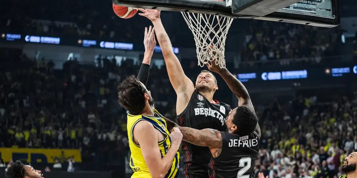 CANLI | Fenerbahçe ile Beşiktaş finalde karşı karşıya