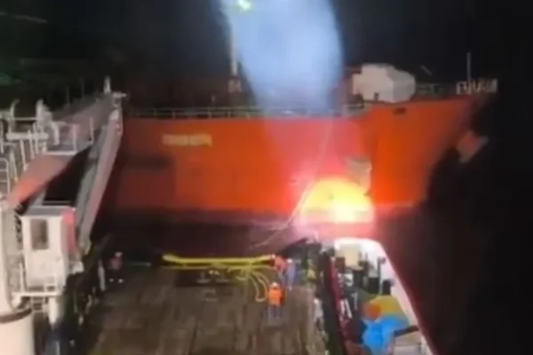 Marmara’da sürüklenen petrol yüklü tanker yardım istedi – Haber Hürriyeti
