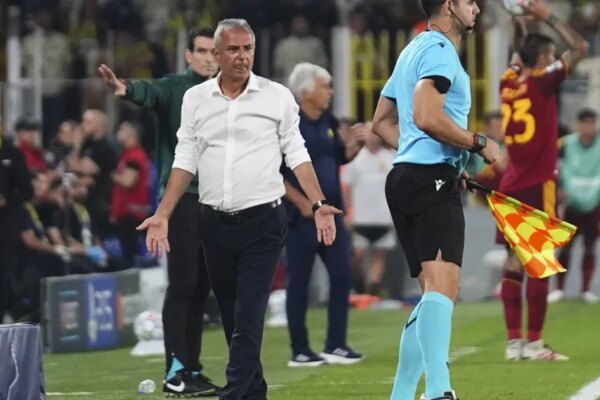 İsmail Kartal’a şişe atan taraftara men cezası