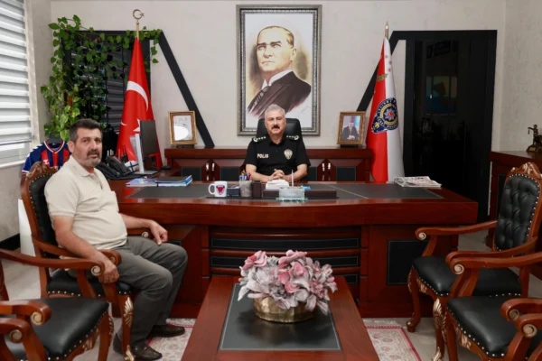 Mersin Emniyet Müdürümüz Sn.Fahri Aktaş’a Şehit Babası’ndan Ziyaret