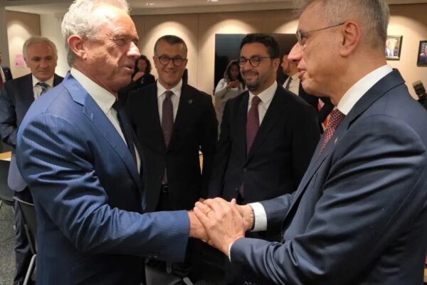 Sağlık Bakanı Memişoğlu, ABD’li mevkidaşıyla bir araya geldi