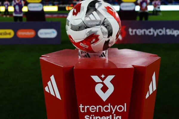 Galatasaray-Fenerbahçe derbisinin tarihi açıklandı