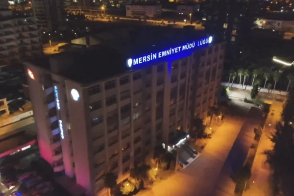 Tarsus’ta 7,6 Milyarlık Yasa Dışı Bahis Operasyonu: 42 Şüpheli Yakalandı