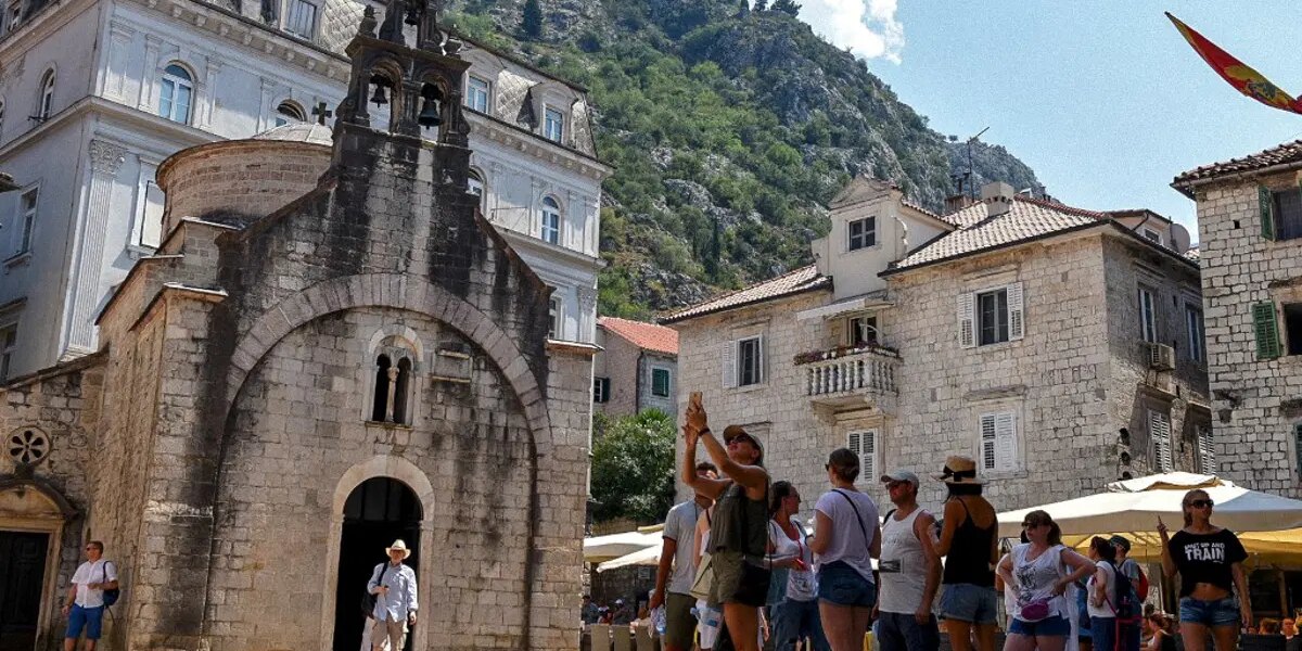 Türk tatilcilerin akın ettiği ülkelerden biriydi. Vizesiz seyahat dönemi bitti, THY’den uyarı