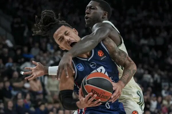 EuroLeague’de zafer gecesi. Anadolu Efes, Panathinaikos’u, Beşiktaş da Bologna’yı devirdi
