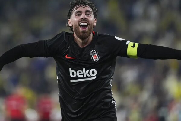 Beşiktaş, Kocaelispor’u ağırlıyor. Zorlu 90 dakika başlama vuruşu ile start aldı