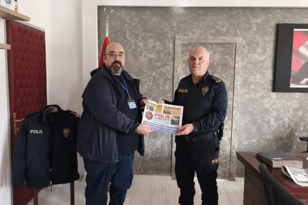 Polis Haber Hattı-Akıncılar Gazetesi’nden Salihli İlçe Emniyet Müdürlüğü’ne Nezaket Ziyareti