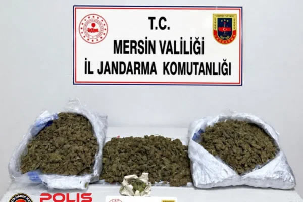 Mersin Gişeleri’nde Uyuşturucu Operasyonu: 2 Kilo 900 Gram Esrar Ele Ge geçirildi