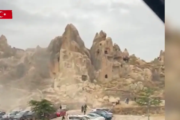 Kapadokya’da peribacası çöktü. İki kişi hayatını kaybetti