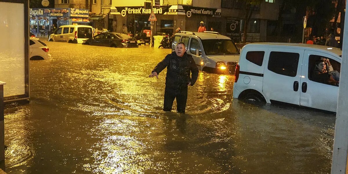 Bakan Bolat duyurdu. Selden etkilenen esnafa destek