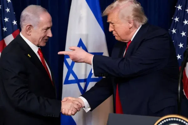 İsrail basını: Trump, Netanyahu’yu muhalefetle ulusal birlik hükümeti kurmaya zorlayacak